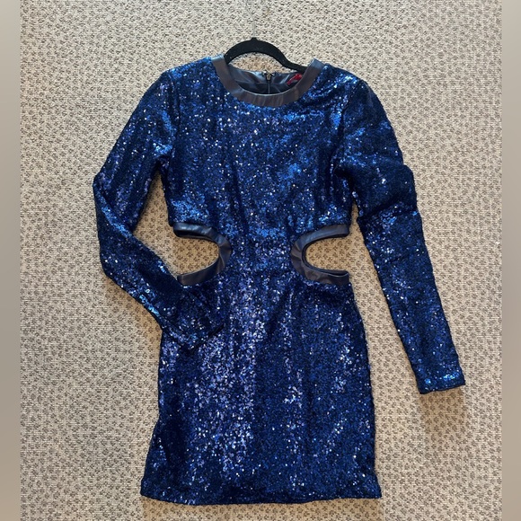 Staud Dolce cut-out sequined mini dress - size M - Picture 9 of 10